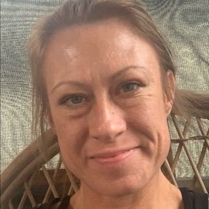 Meet your Posher, Carrie